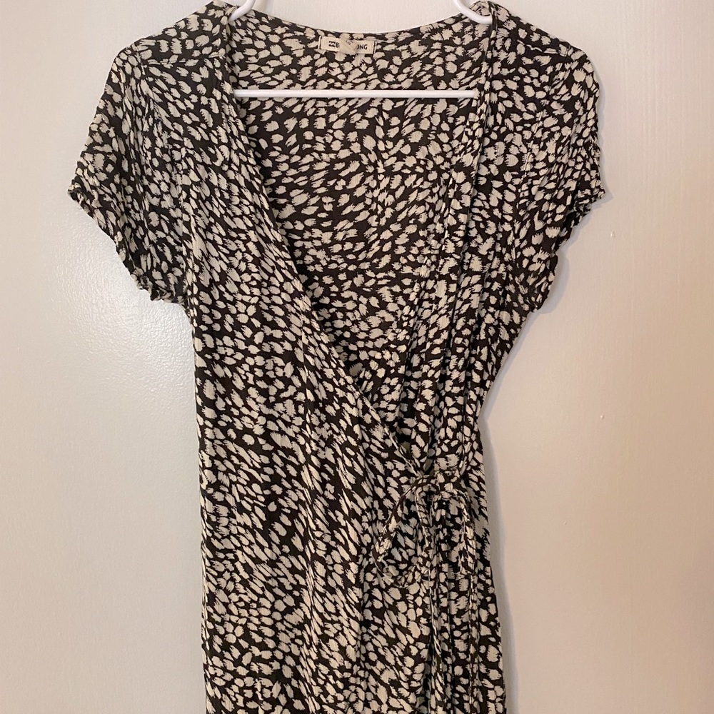 Billabong Black and White Midi Dress